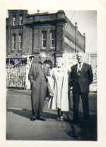 arthur queenie and bert in canterbury 1958.jpg (20808 bytes)