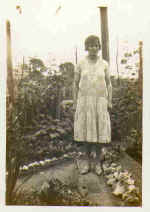 Queenie younger.jpg (13162 bytes)