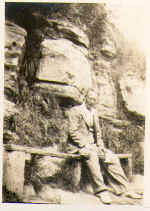 arthur 3.jpg (26058 bytes)